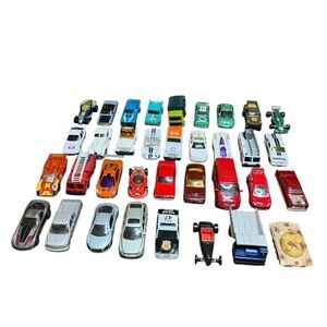 Mixed lot of 35 Hot Wheels and Matchbox die-cast cars  1990s-early 2000s.